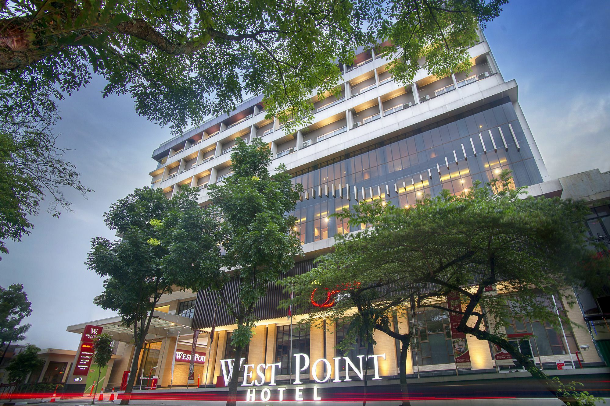 West Point Hotel Μπαντούνγκ Εξωτερικό φωτογραφία